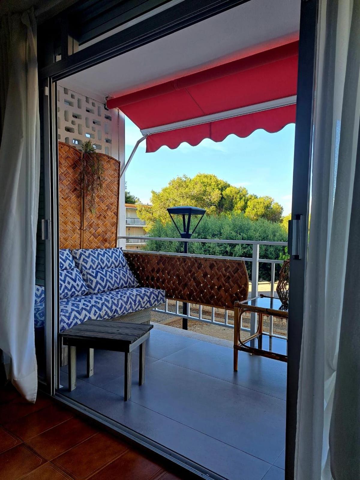 Apartment In Front Of Arrabassada Beach Tarragona Exterior photo